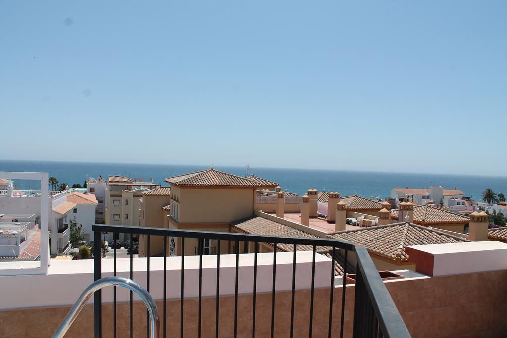 Apartamentos Turisticos Plaza Del Olvido Nerja Exteriör bild
