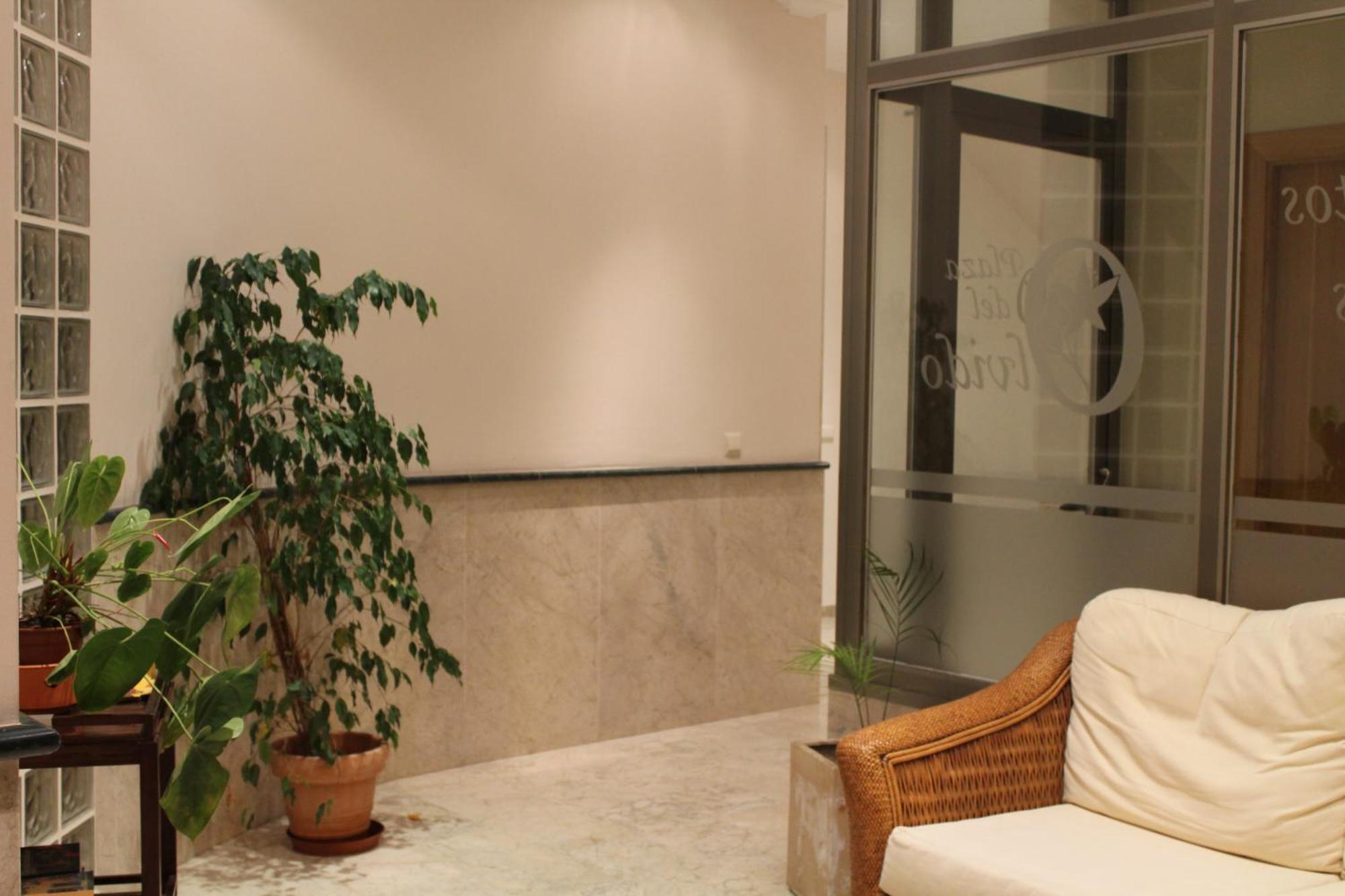 Apartamentos Turisticos Plaza Del Olvido Nerja Exteriör bild