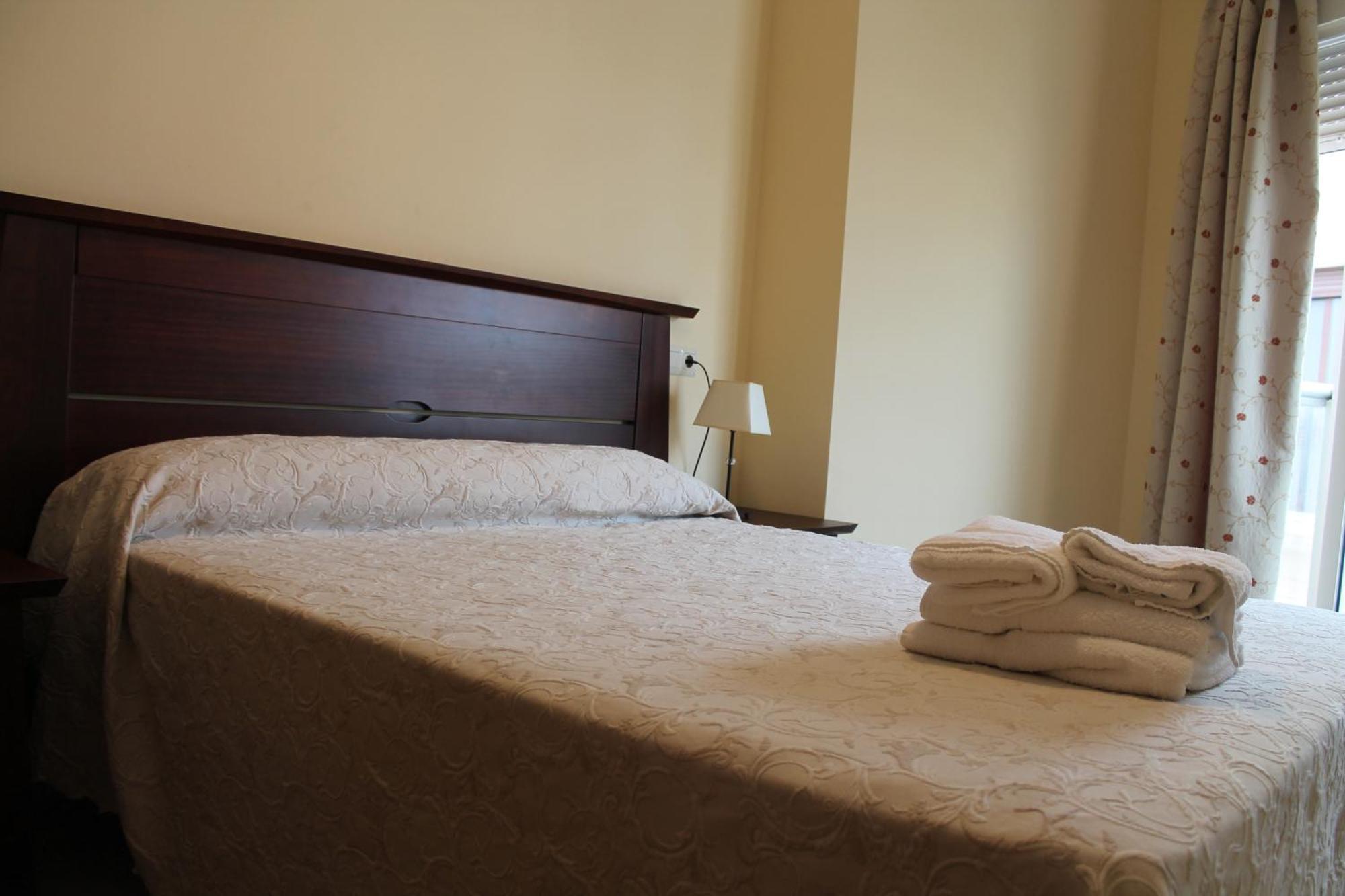 Apartamentos Turisticos Plaza Del Olvido Nerja Exteriör bild