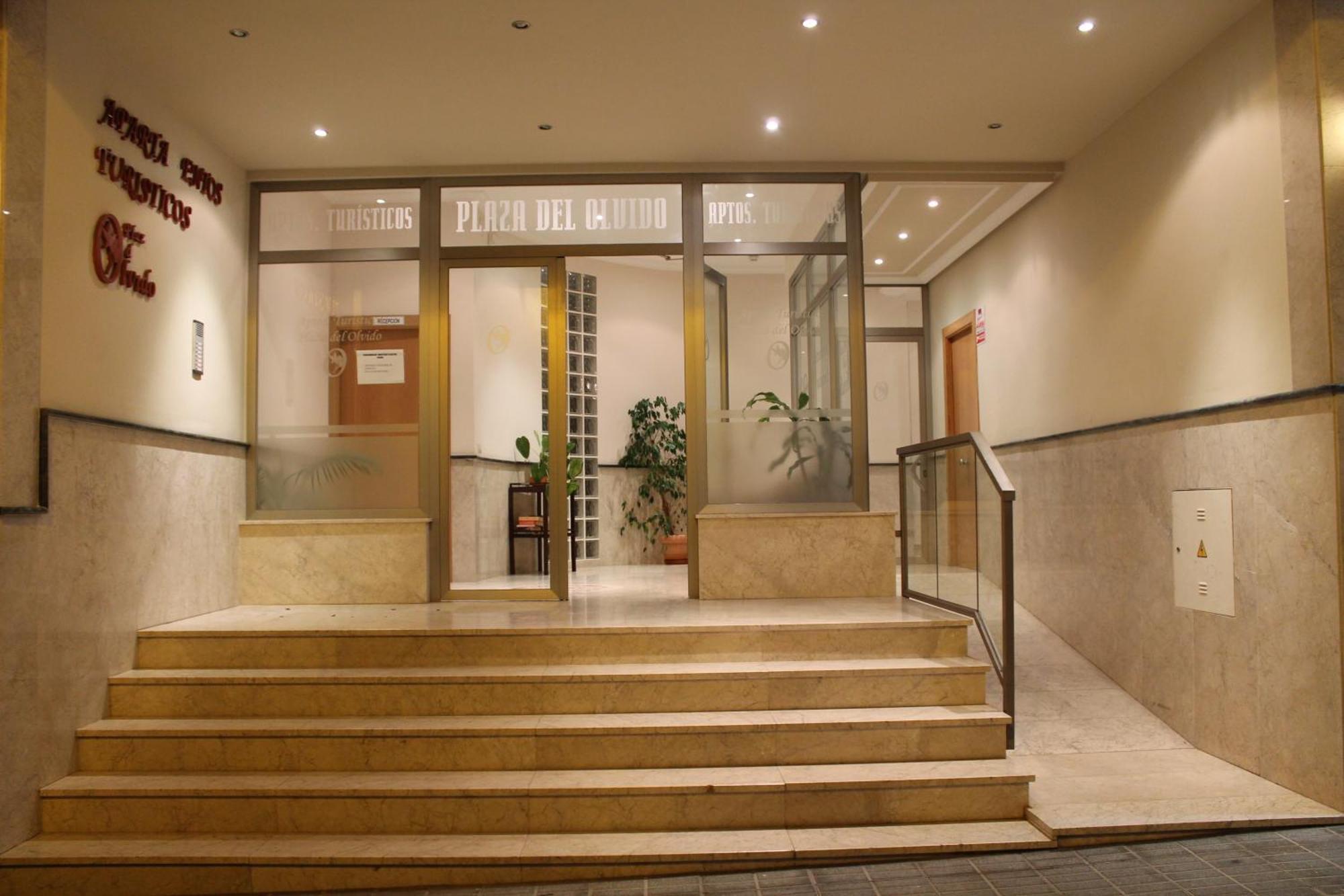 Apartamentos Turisticos Plaza Del Olvido Nerja Exteriör bild