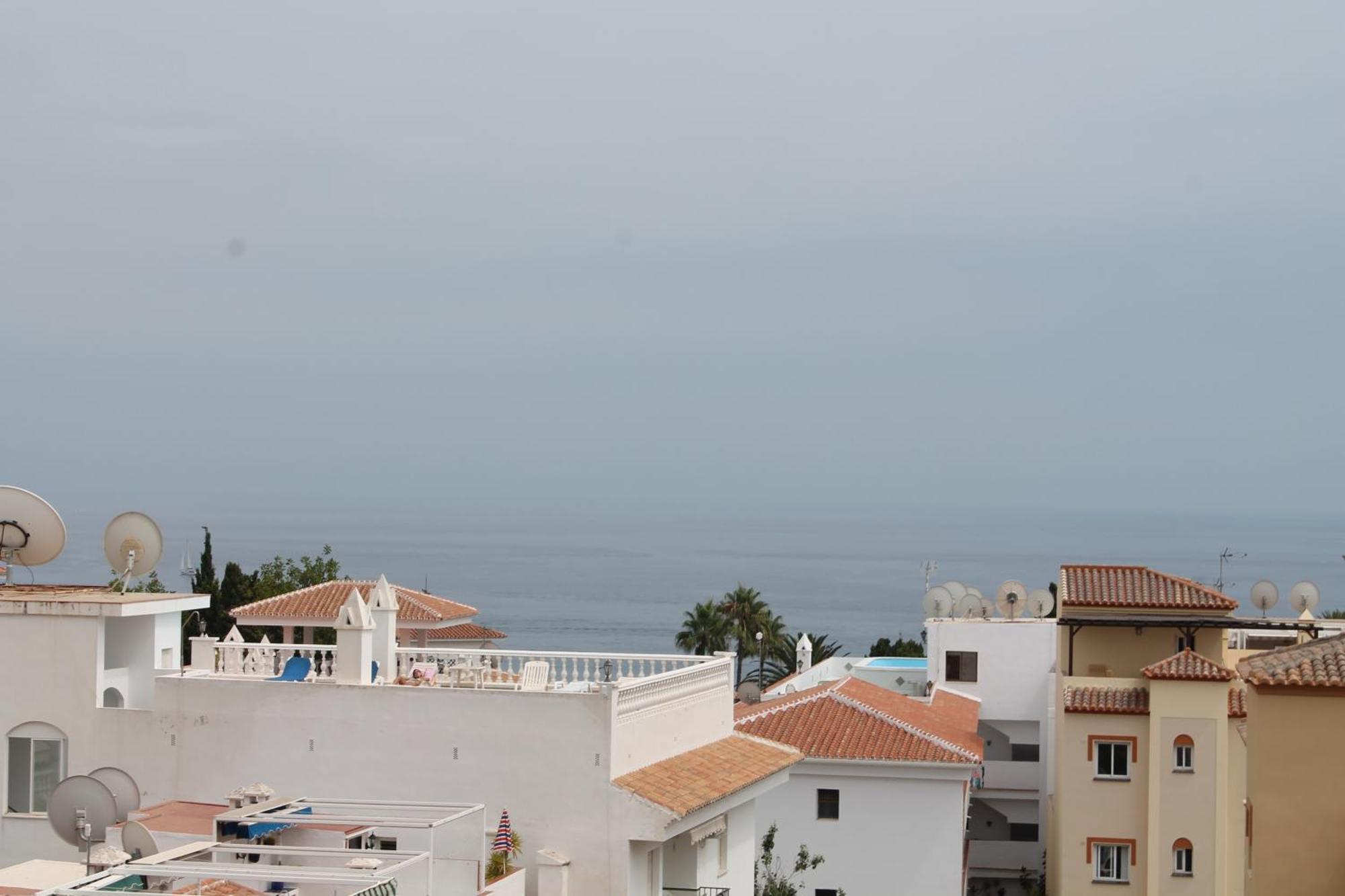 Apartamentos Turisticos Plaza Del Olvido Nerja Exteriör bild